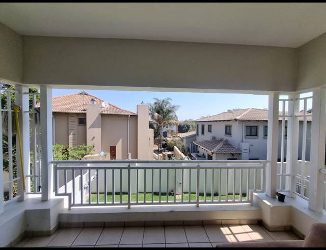 3 BEDROOM APARTMENT FOR SALE IN GREENSTONE HILL
